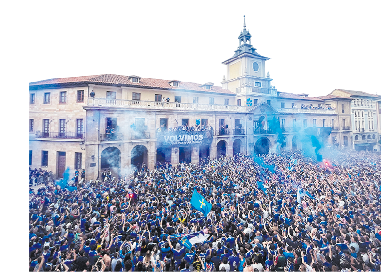 El Oviedo asciende a Primera 24 años después
