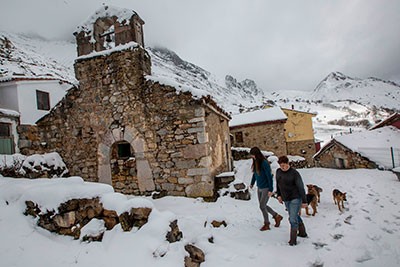 Último temporal de nieve del invierno en Tuiza, concejo de Lena